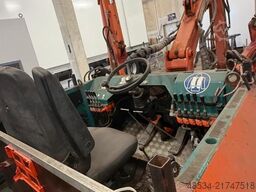 Conver Amphibischer Saugbagger, Fahrzeug C580H