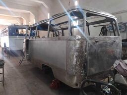 MERCEDES-BENZ Vorgänger Sprinter O 319 Samba mit Faltdach AC