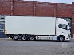 Volvo FH 16.750 XL 8x4*4 - Carrier Supra 1150 MT - Bi...