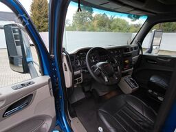 PETERBILT 579