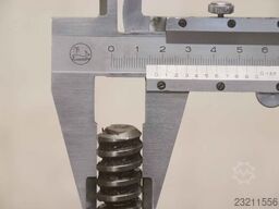 Staff 05  A  Hub 200 mm