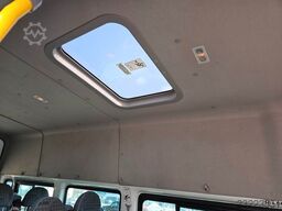 FORD Transit Trend 17 Sitzer
