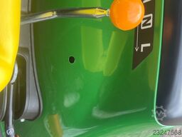 JOHN-DEERE 3038E-781761