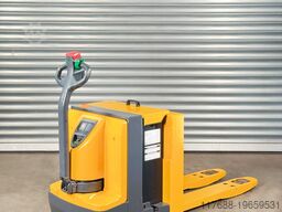 Jungheinrich EJE 230 - Service Neu - 3.000KG - Batterie 80%