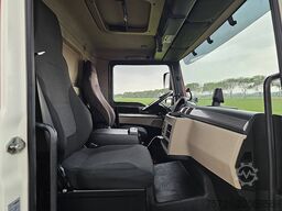 MAN 12.220 TGL BL TAILLIFT AIRCO