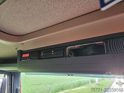 MAN 12.220 TGL BL TAILLIFT AIRCO