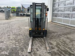 JUNGHEINRICH EFG 215 / Triplex 4.25m / 1.851h / Batterie 2023