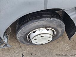 RENAULT D12-210 - E6 - PROBLEME CHAUFFE MOTEUR