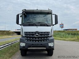 Mercedes-Benz Arocs 4848 8x8 tipper