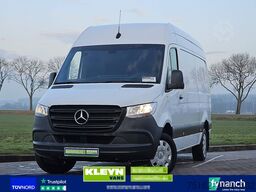 MERCEDES-BENZ SPRINTER 317 L2H2 3.5T-Trekhaak!