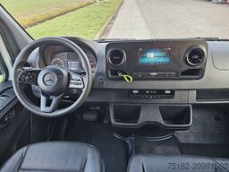 MERCEDES-BENZ SPRINTER 317 L2H2 3.5T-Trekhaak!