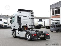 Renault T440   Kühlbox  Alu-Felgen   VollSpoiler   Navi