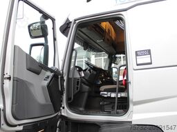 Renault T440   Kühlbox  Alu-Felgen   VollSpoiler   Navi