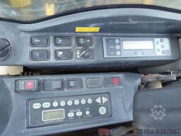 New Holland E 235 B SR