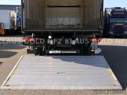 RENAULT Premium 430 Getränkewagen Lift-/Lenkachse LBW