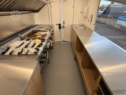 Mercedes-Benz Foodtruck, Imbisswagen, Food Truck mit neuer Küche und Ausstattung