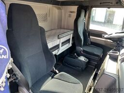 MAN TGX 26.360 / BaumaschinenTransport / 9 to Rampen