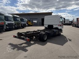 Renault D12.240 4x2 Chassis / Swiss-Vehicle
