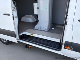 Versalift VTM-41-150-F