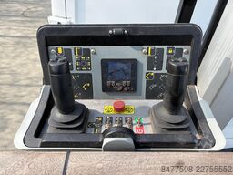 Versalift VTM-41-150-F