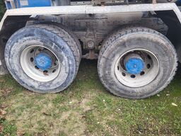 IVECO TRAKKER 420  LE 8X4 LIEBHERR  8 M3 EURO V.