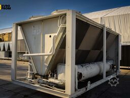 Used Aircooled chiller TRANE RTAD125 447.2 KW. 2006 yom