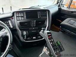 Iveco 340X51Z X-Way 8x4 Hiab / Swiss-Vehicle