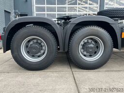 Mercedes-Benz Actros 3348 S 6x4 Tractor Head