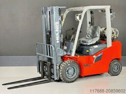 Heli CPYD35-G3- GAS  2,5t 4,7m Hub - KUBOTA - Garantie