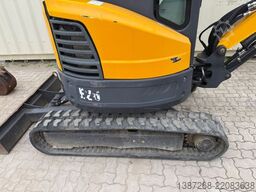 BOBCAT E26 / 2017 BJ / 3 x Löffel