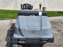 Kärcher Kehrmaschine KM 130/300 RLPG