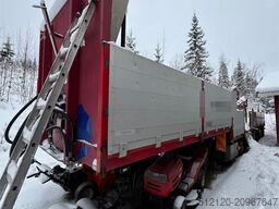 Tyllis jumbo semi-trailer with HMF crane
