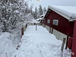 Tyllis jumbo semi-trailer with HMF crane