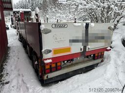 Tyllis jumbo semi-trailer with HMF crane