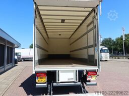 DAF CF 320 FA Bakwagen + Dhollandia 2000 kg klep