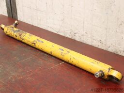 unbekannt Hub 678 mm