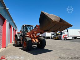 HITACHI ZW220-6*Klima*hydr. Schnellwechsler*11.000h*