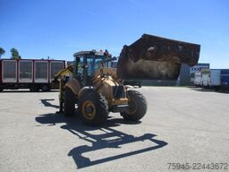 NEW HOLLAND LB 115-4PS, Reifen neuwertig