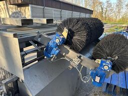 Burgmetaal Tipper to gradually empty boxes