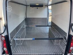 VW CRAFTER 35 ATM FRISCHEDIENST 0° FK 270° PDC ALU