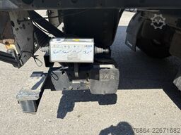 IVECO CITY KüHLER, CARRIER 1950 ELEKTROGENERATORBETRIEB üBER SZM,  LADEBORDWAND