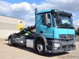 Mercedes-Benz Antos 1835 Hooklift