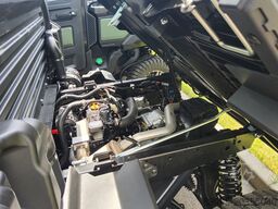 John Deere Gator XUV875M