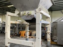 Heckmann Product aanvoerbunker + Opvoervijzel
