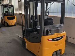 Jungheinrich EFG215 Li-Ion