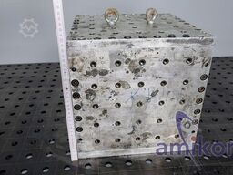 Bat Magnesium Shaker Fixture Cube M8