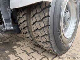 MERCEDES-BENZ Axor 1833 Kehrmaschine VAL?air HD 200 Bar - 9 m³