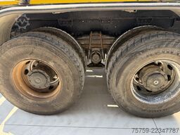MAN 41.422 F2000 Abroll TAM 8x4 40Ton