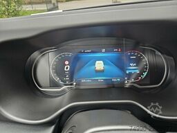 Iveco Daily 35S18HA8V Hi-Matic 12m³ L2H2 AHK 3,5 T.