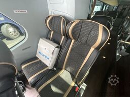 Neoplan Skyliner L
